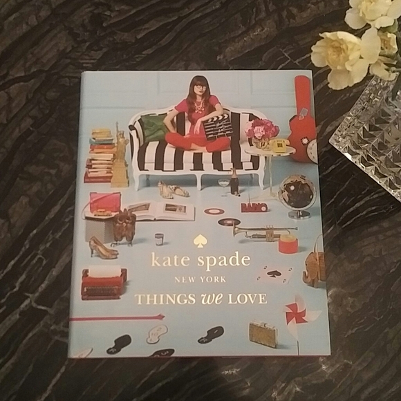 KATE SPADE - New York Things We Love book - Picture 1 of 9